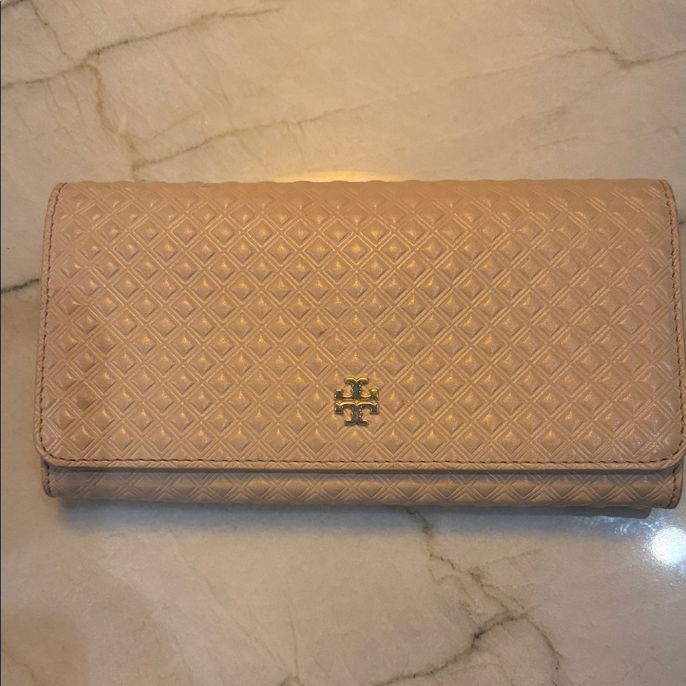 Tory Burch Quilted blush pink almost tan Wallet